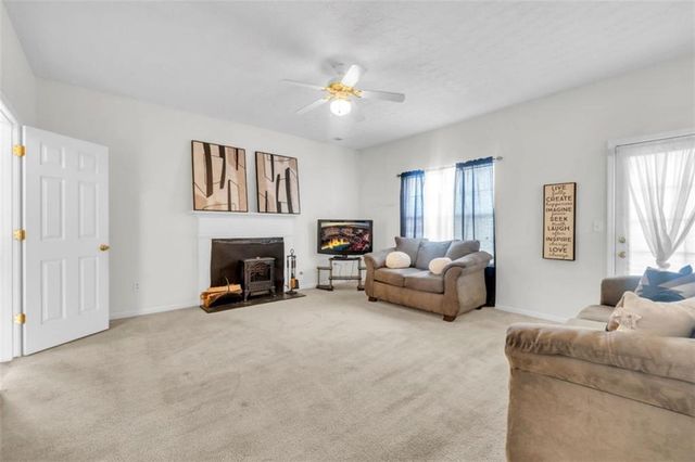 1289 Labrador Lane, Riverdale, GA 30296