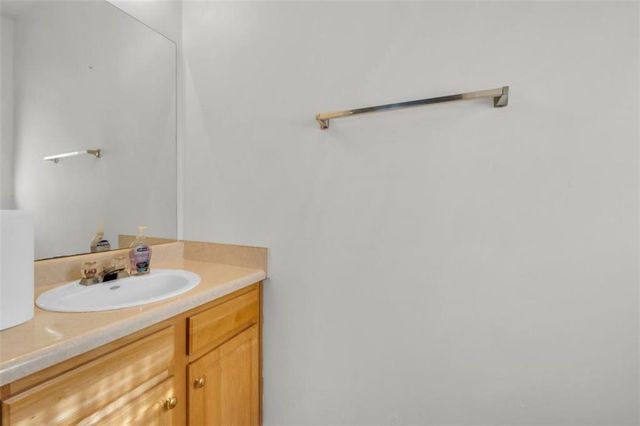 1289 Labrador Lane, Riverdale, GA 30296