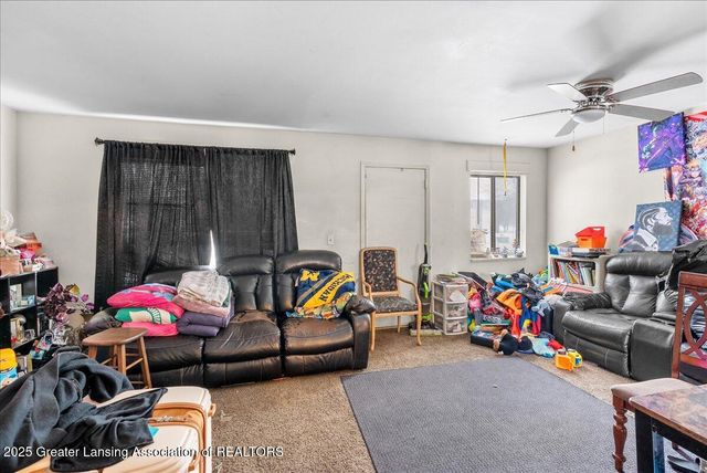 3941 Glenburne Boulevard, Lansing, MI 48911