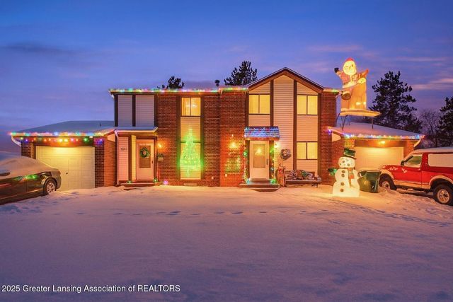 3941 Glenburne Boulevard, Lansing, MI 48911