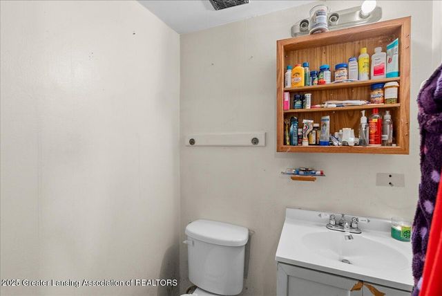 3941 Glenburne Boulevard, Lansing, MI 48911