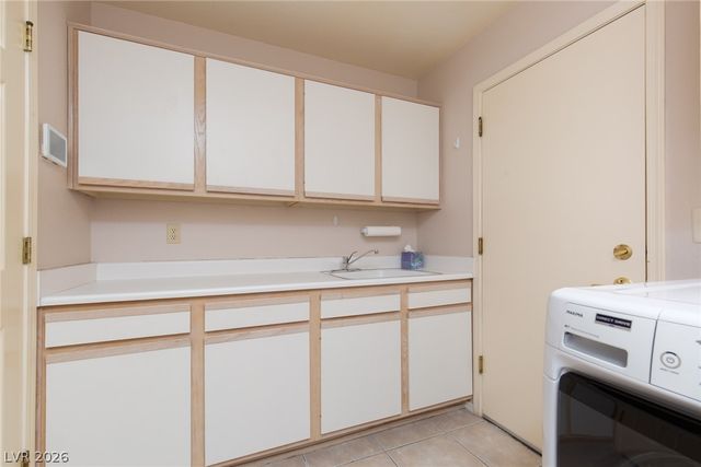 8604 Linderwood Drive, Las Vegas, NV 89134