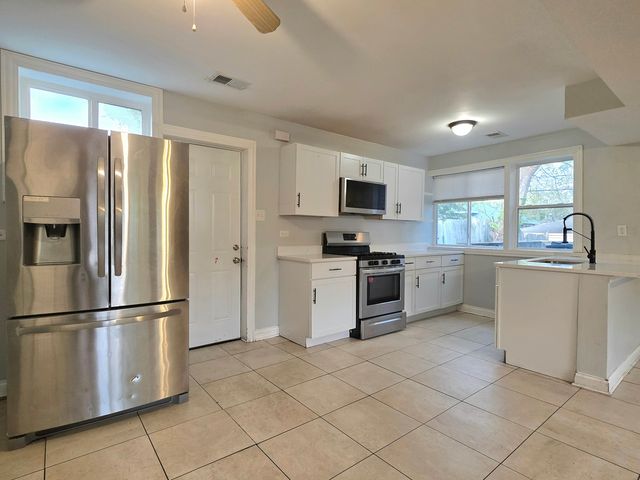 1213 Orchard Avenue, Chicago Heights, IL 60411