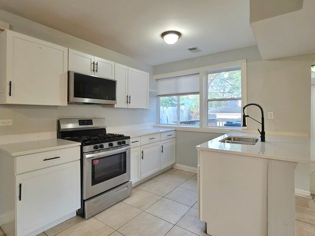 1213 Orchard Avenue, Chicago Heights, IL 60411