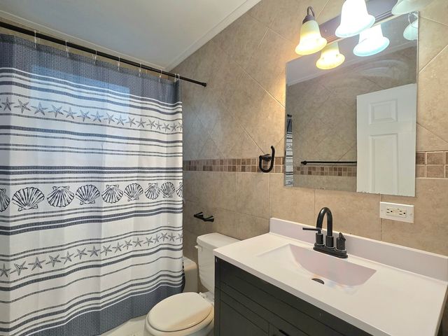 1213 Orchard Avenue, Chicago Heights, IL 60411