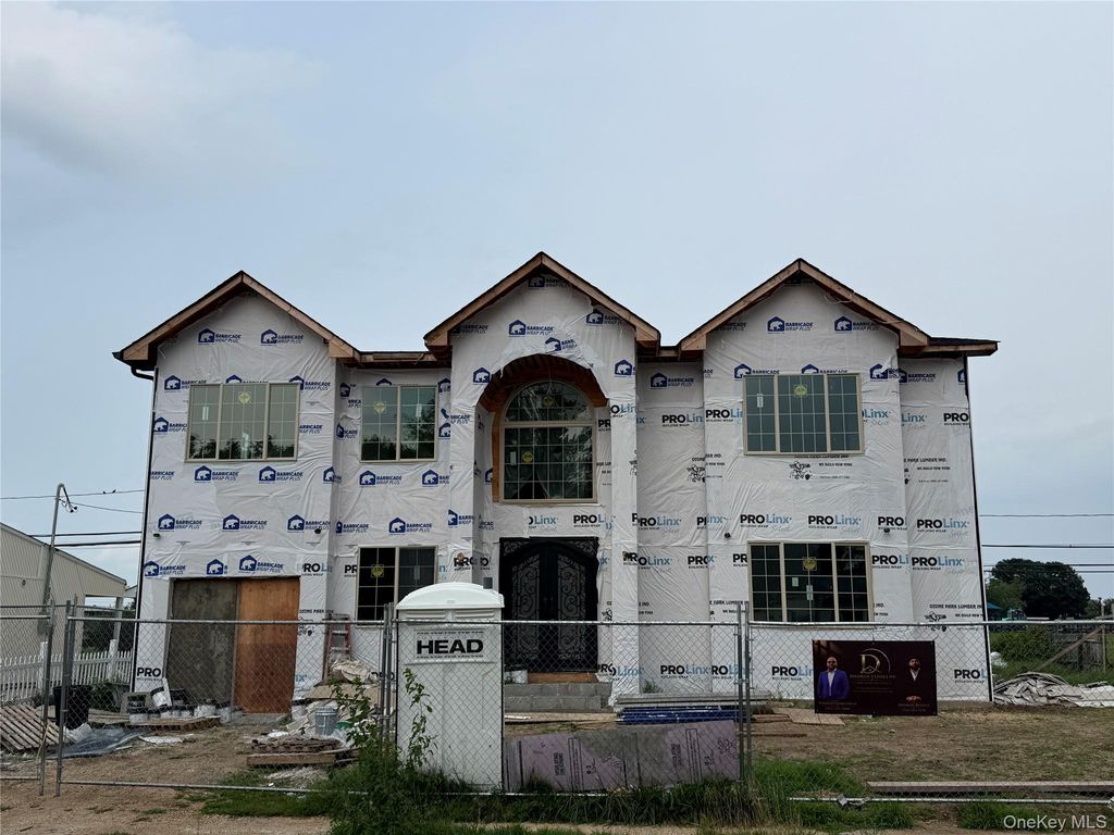 109 Spring Lane, Levittown, NY 11756 — exterior