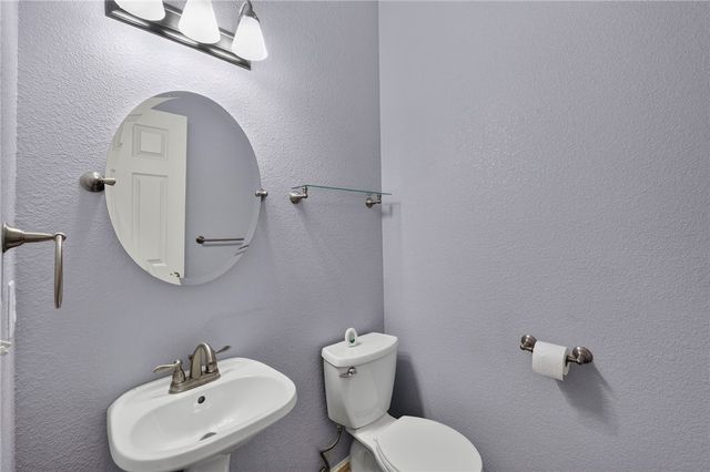 6253 W Persimmon Street, Fayetteville, AR 72704