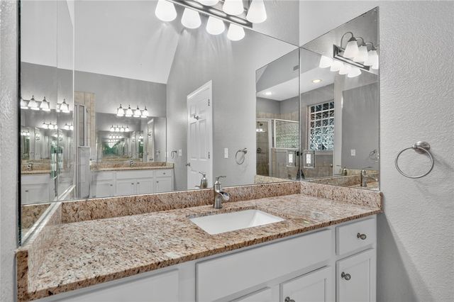 6253 W Persimmon Street, Fayetteville, AR 72704