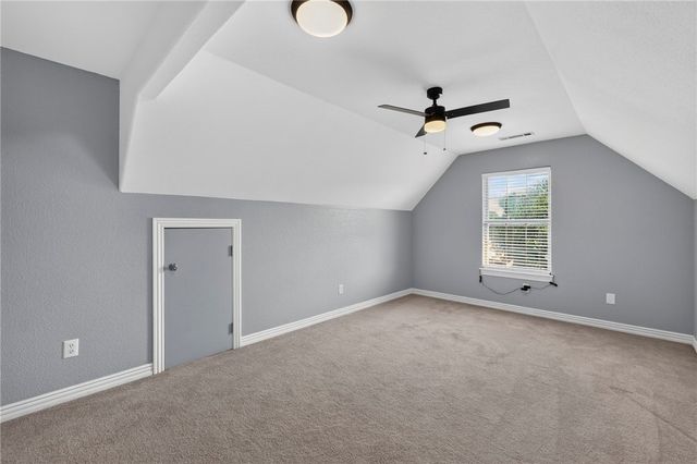 6253 W Persimmon Street, Fayetteville, AR 72704