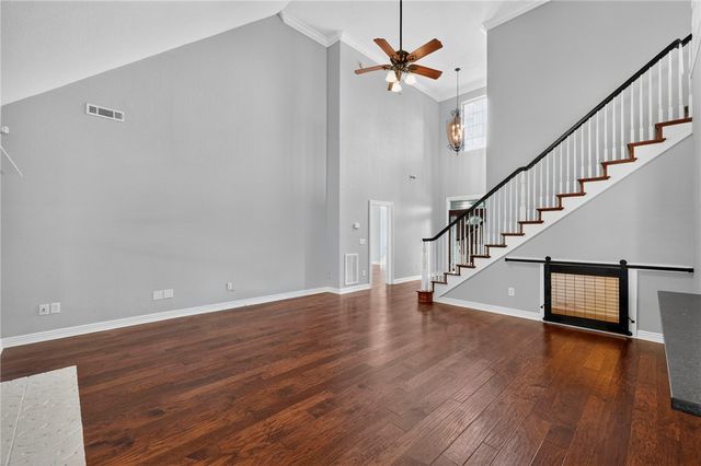 6253 W Persimmon Street, Fayetteville, AR 72704