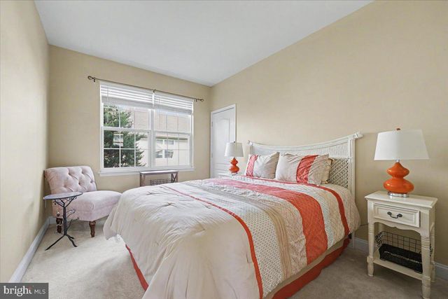 32 PAR CIR, Pottstown, PA 19464