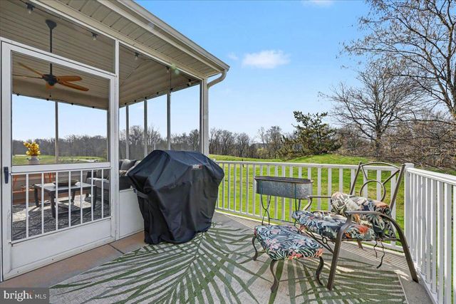 32 PAR CIR, Pottstown, PA 19464