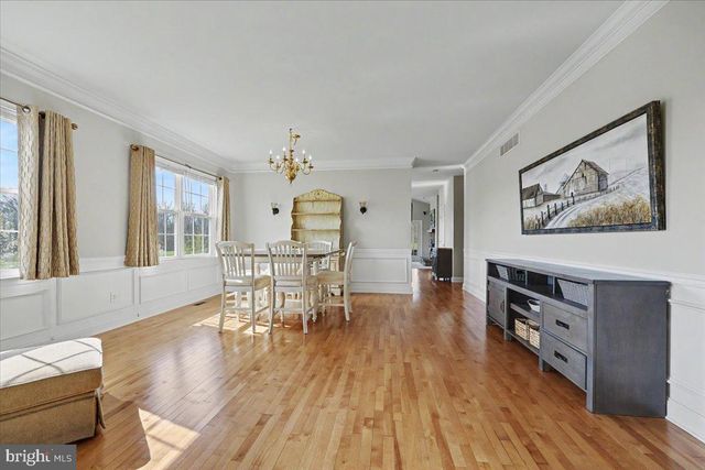 32 PAR CIR, Pottstown, PA 19464