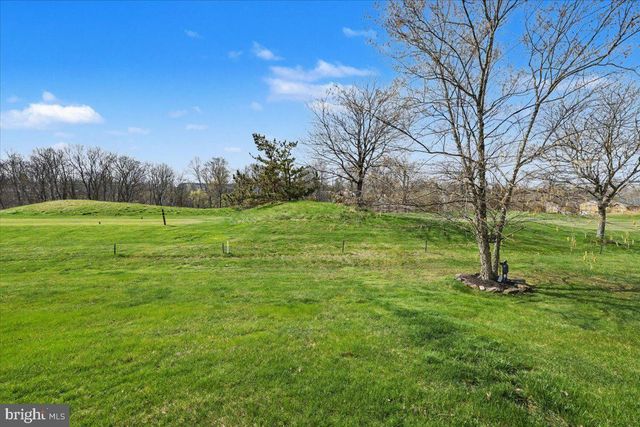 32 PAR CIR, Pottstown, PA 19464