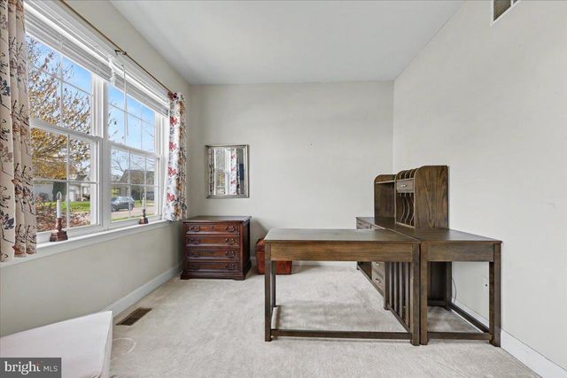 32 PAR CIR, Pottstown, PA 19464