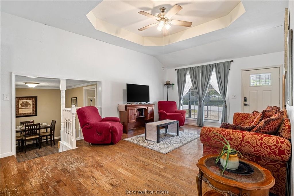 1206 W 8th St, Caldwell, TX 77836 — photo 5
