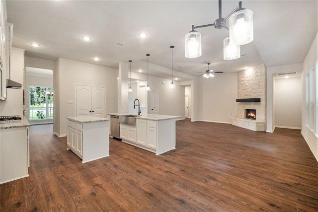 9826 Rambling Rose, Willis, TX 77378
