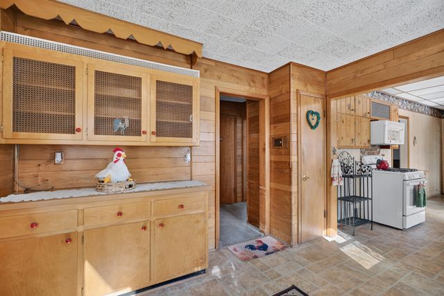 215 E 4th Street, Lockport, IL 60441