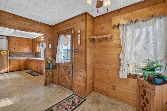 215 E 4th Street, Lockport, IL 60441