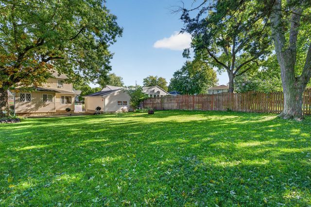 215 E 4th Street, Lockport, IL 60441