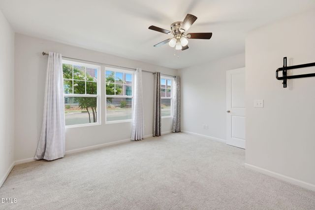 677 Grand Central Station, Apex, NC 27502