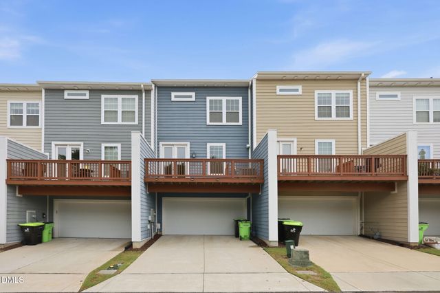 677 Grand Central Station, Apex, NC 27502