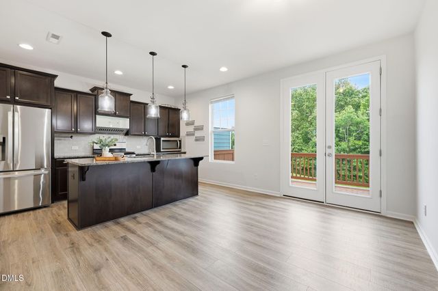 677 Grand Central Station, Apex, NC 27502