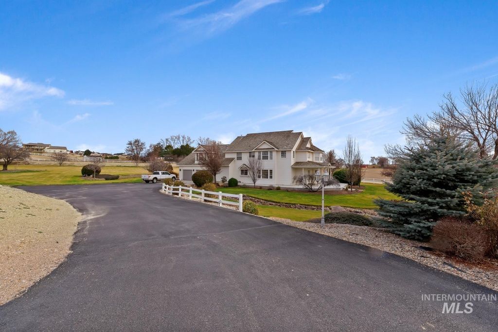 8344 Partridge Drive, Nampa, ID 83686