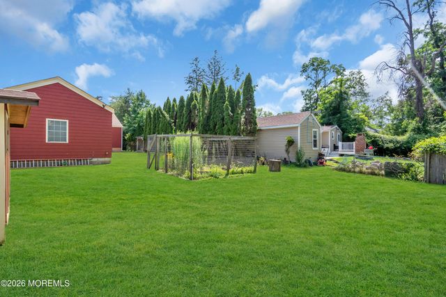 180 Tinton Avenue, Eatontown, NJ 07724