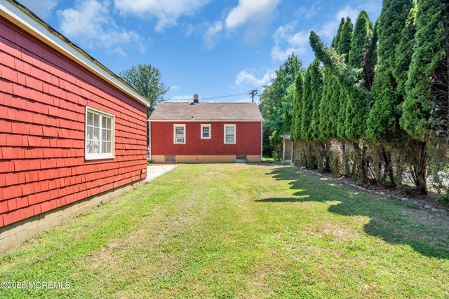 180 Tinton Avenue, Eatontown, NJ 07724