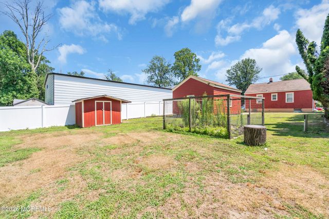 180 Tinton Avenue, Eatontown, NJ 07724