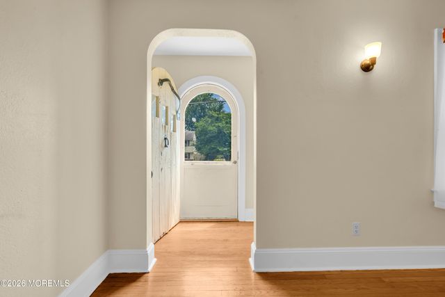 180 Tinton Avenue, Eatontown, NJ 07724