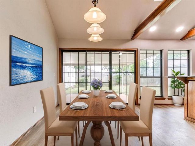 1820 E Main Street, Moore, OK 73160