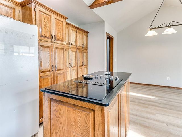 1820 E Main Street, Moore, OK 73160