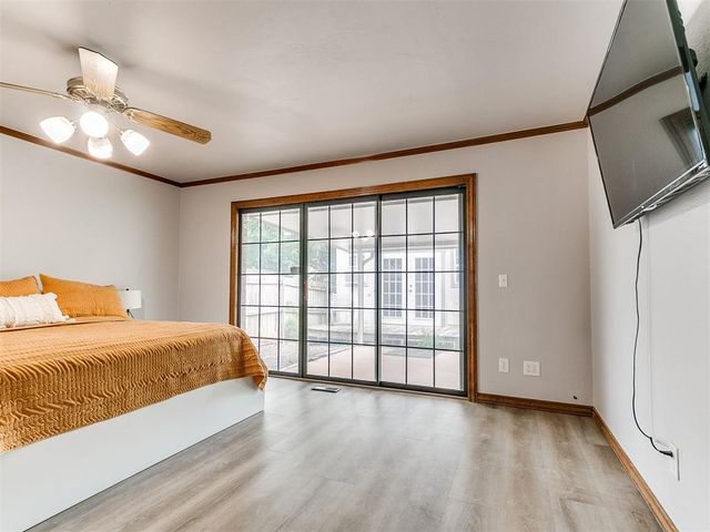 1820 E Main Street, Moore, OK 73160