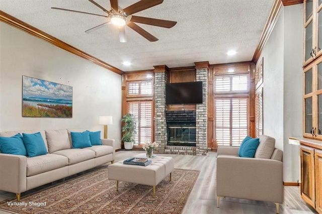 1820 E Main Street, Moore, OK 73160