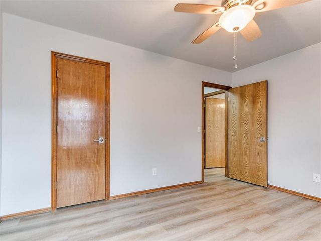 1820 E Main Street, Moore, OK 73160