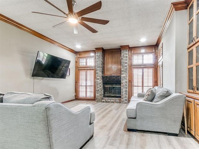 1820 E Main Street, Moore, OK 73160