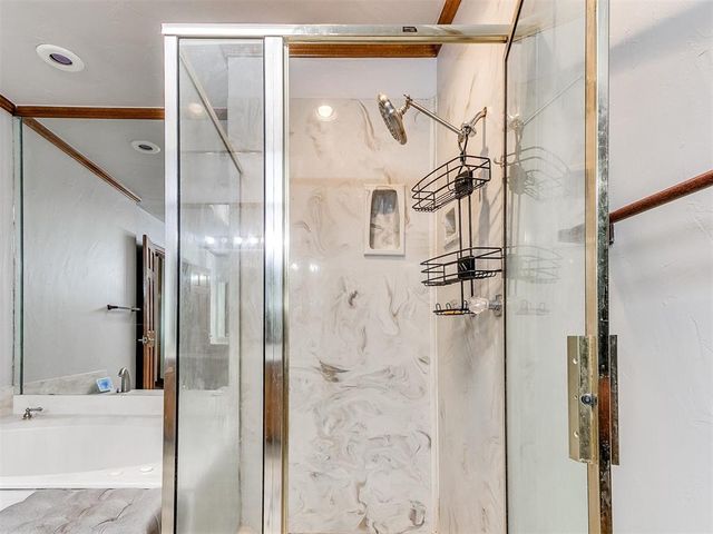 1820 E Main Street, Moore, OK 73160