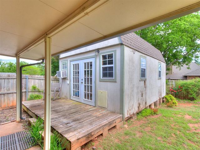 1820 E Main Street, Moore, OK 73160