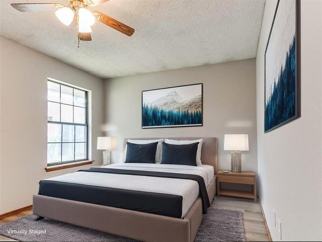 1820 E Main Street, Moore, OK 73160