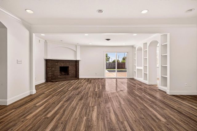 2964 Kennedy Dr, Yuba City, CA 95993