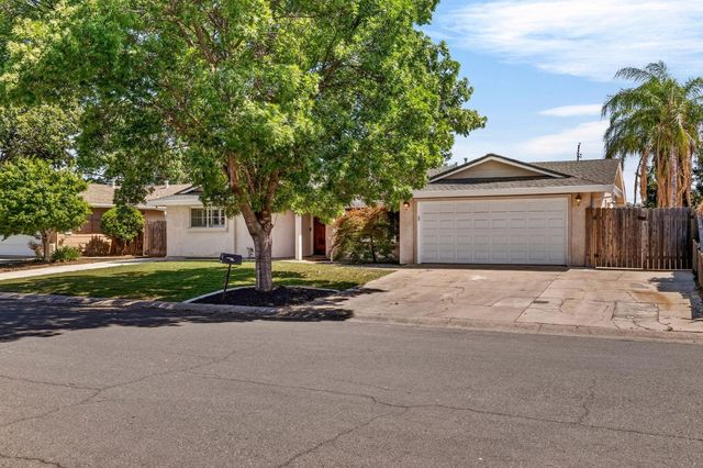 2964 Kennedy Dr, Yuba City, CA 95993