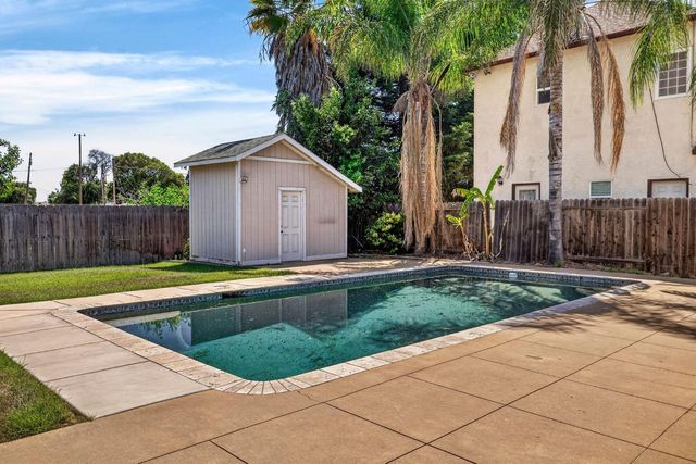 2964 Kennedy Dr, Yuba City, CA 95993