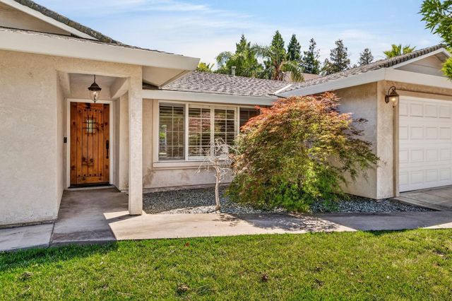 2964 Kennedy Dr, Yuba City, CA 95993