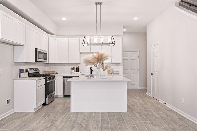 6111 Haight Street, Houston, TX 77028