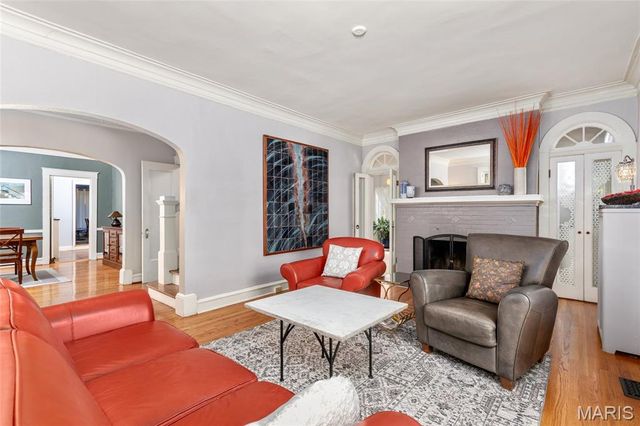 7120 Lindell Boulevard, University City, MO 63130