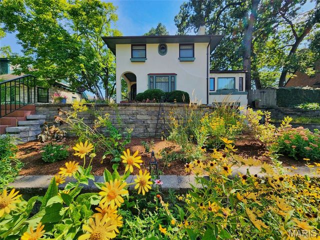 7120 Lindell Boulevard, University City, MO 63130