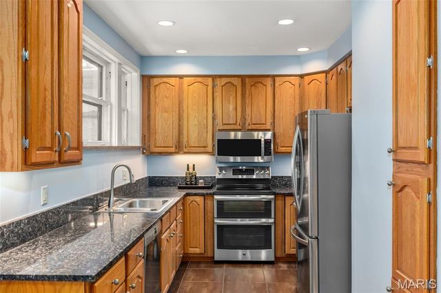 7120 Lindell Boulevard, University City, MO 63130