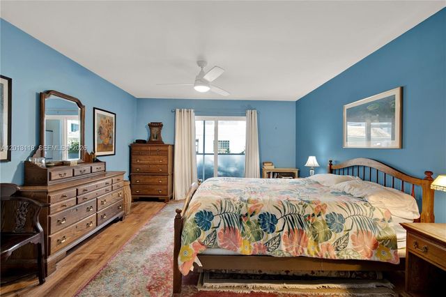 1516 S Lakeside Drive 105, Lake Worth, FL 33460